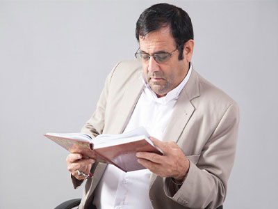 مهندس سفید در زمان مسئولیت امور تربیتی یزد